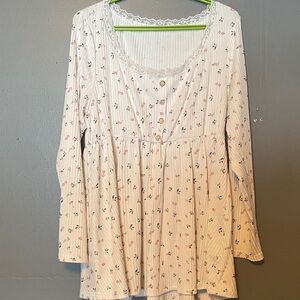 SHEIN White Floral Long Sleeve Top